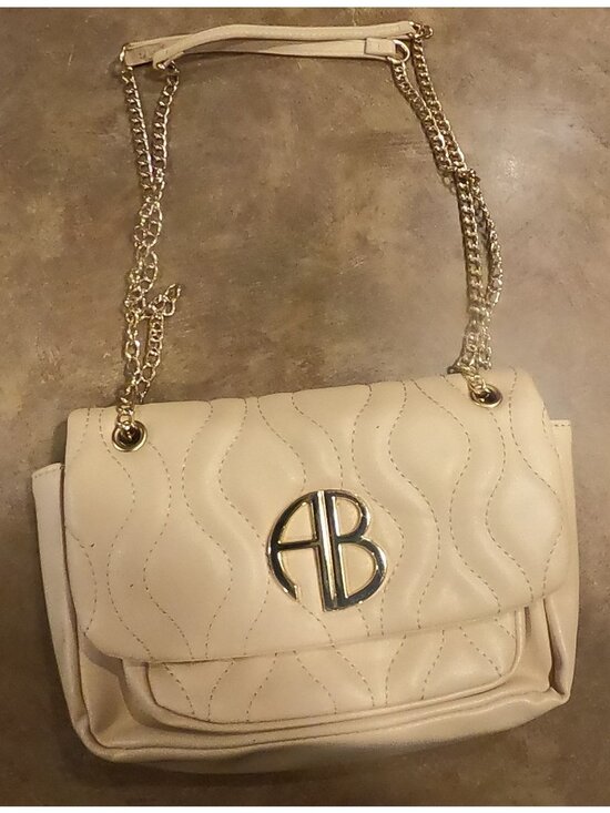 Alexis Bendel Handbags - Alexis Bendel Quilted Ivory Shoulder Bag With Gold Chain Strap